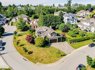 18467 55th Ave, Surrey, BC V3S 8S1