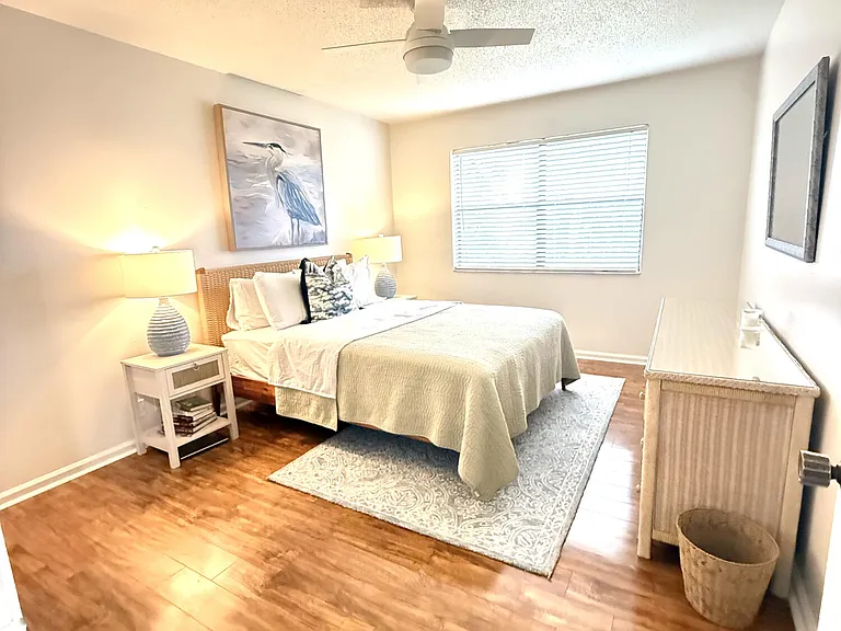 325 Knotty Wood Ln — Photo 28