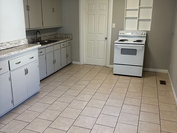 4th image of 1816 Parkway Ave