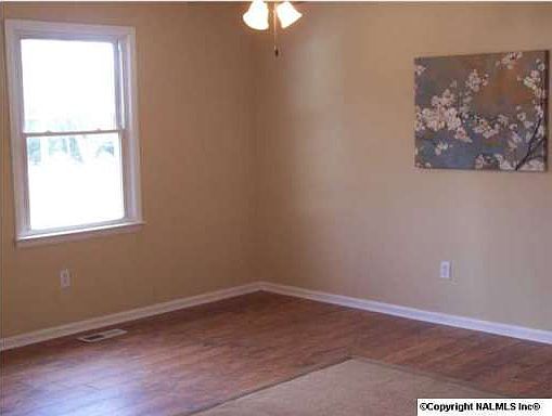 4th image of 134 Shady Oak Ln