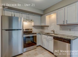 2161 Decker Rd APT 21, Walled Lake, MI 48390