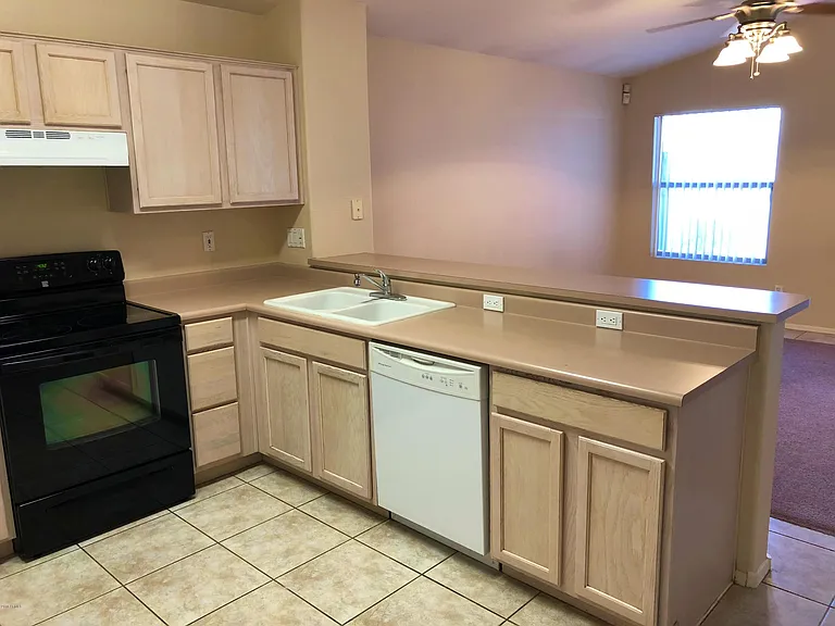 1719 S Pinto Dr — Photo 8
