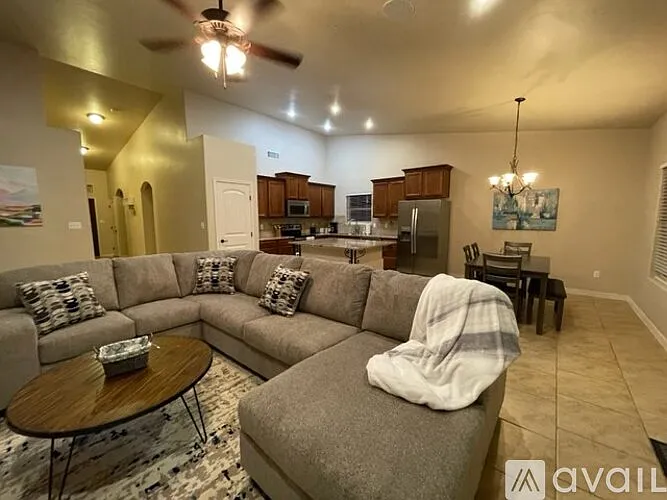1845 Troy Dr — Photo 5