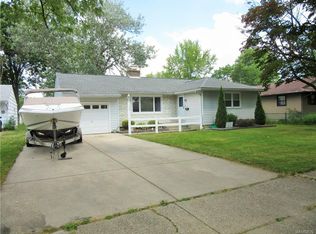 1744 Eddy Dr, North Tonawanda, NY 14120