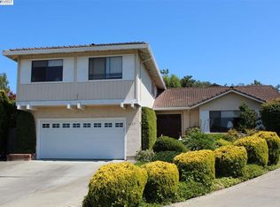 4133 E Arcadian Dr, Castro Valley, CA 94546