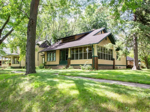 121 N 3rd St, River Falls, WI 54022