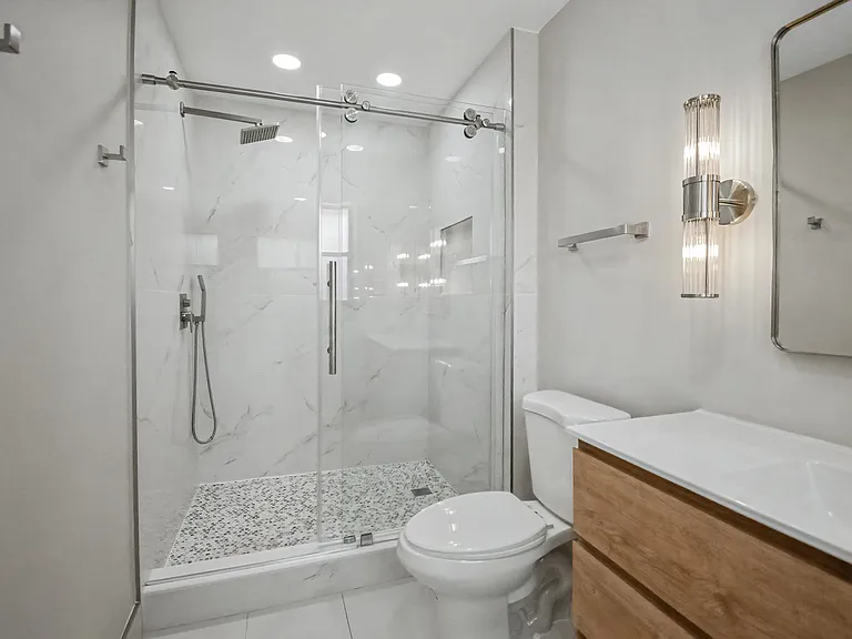 7407 Silver Woods Ct — Photo 18