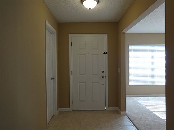 3rd image of 1001 Sw Hamrock Avenue