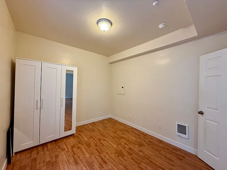 4429 Rainier Ave S — Photo 20