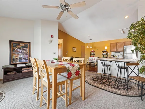 338 Brookside DRIVE #6, Mayville, WI 53050