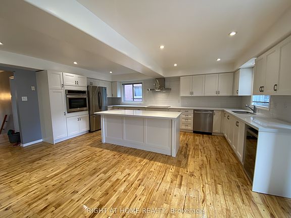 2nd image of 205 Cardinal St