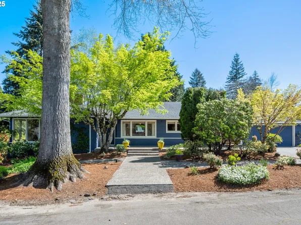 8375 SW Crestwood Ln, Portland, OR 97225