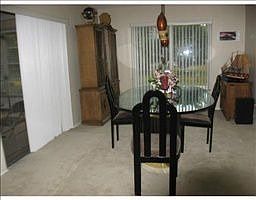 4th image of 1351 Glengarry Dr