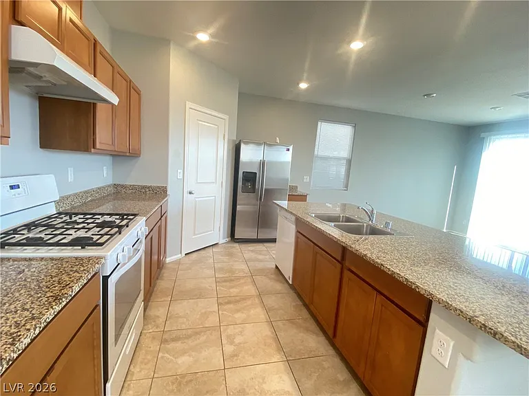 8489 Green Alder Ct — Photo 9