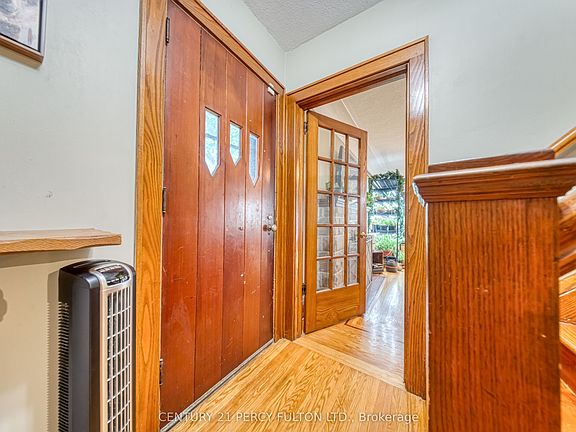 3rd image of 1853 Governors Rd