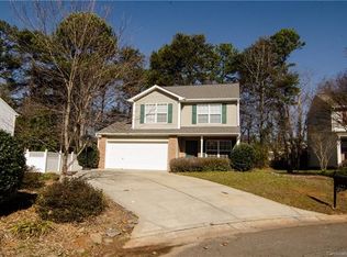 206 Autumn Leaf Ln, Lake Wylie, SC 29710