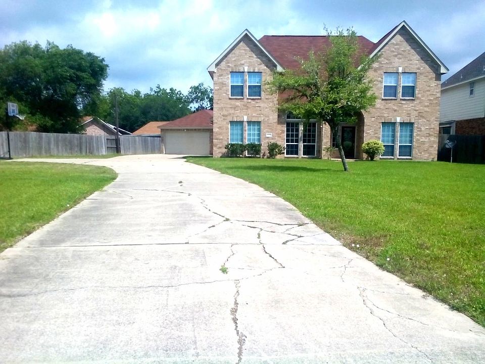 FRONT LAWN