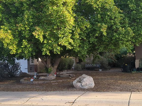 2nd image of 1956 W Renaissance Ave