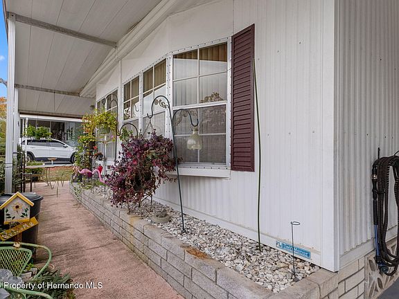 5th image of 12118 Fairway Ave