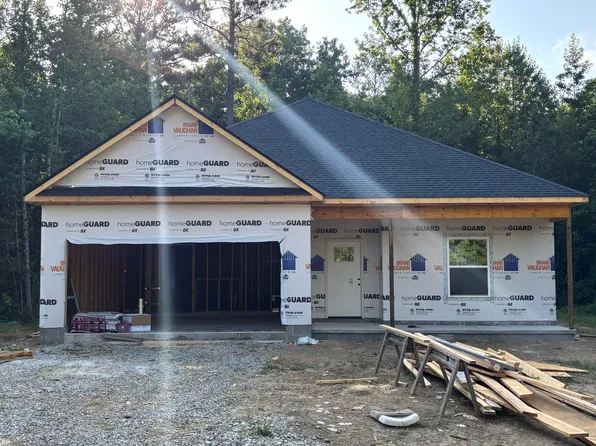 366 Oak Valley, Lafayette, GA 30728