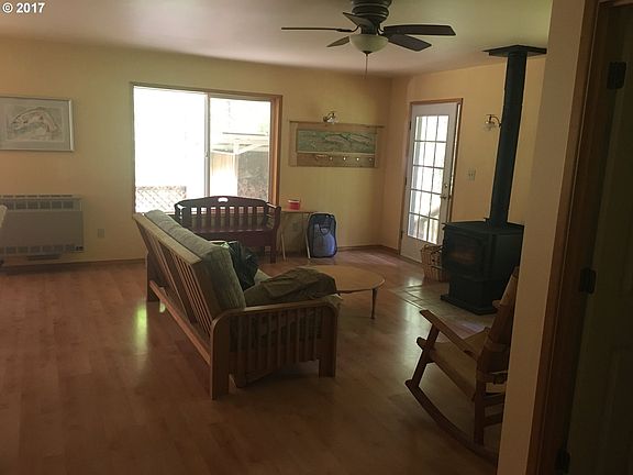 5th image of 103 Northwoods Cabin