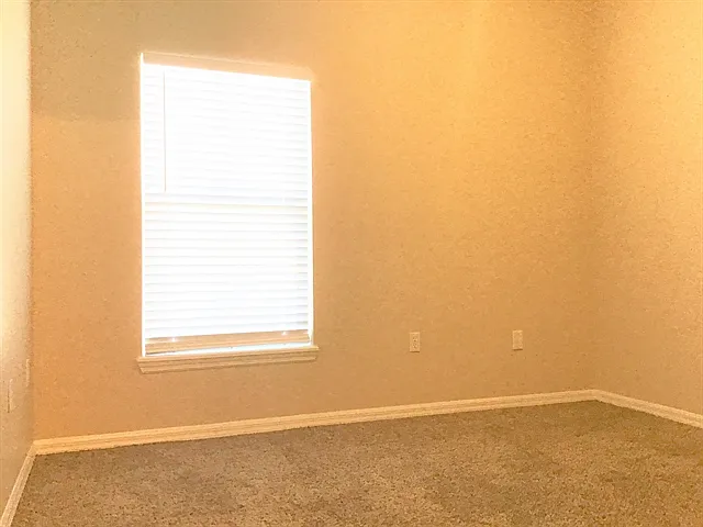 7713 Rex Hill Trl — Photo 13