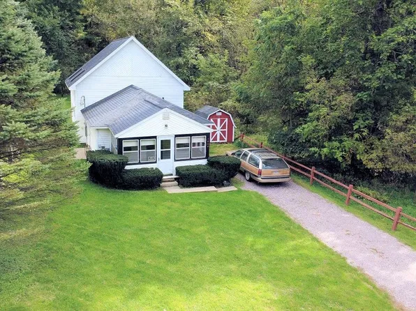 1404 River Rd, Wisconsin Dells, WI 53965
