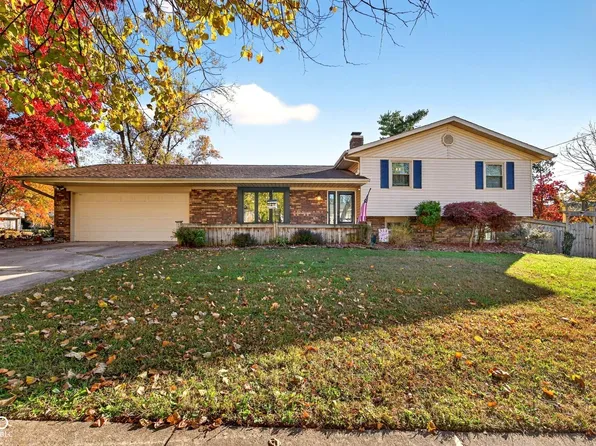 3512 Wellington Dr, Bloomington, IN 47401