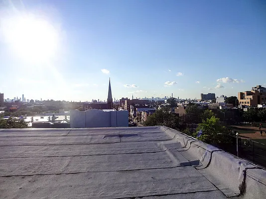 Rented by Evergreen Apartments BK | media 13