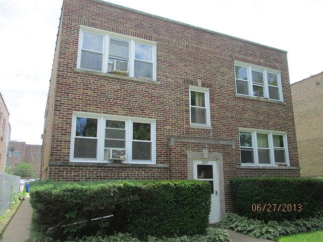 1st image of 2825 W Farragut Ave APT 2W