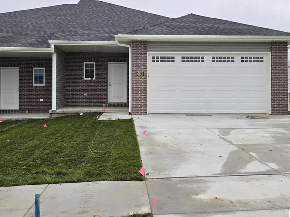 5829 S 94th St, Lincoln, NE 68526