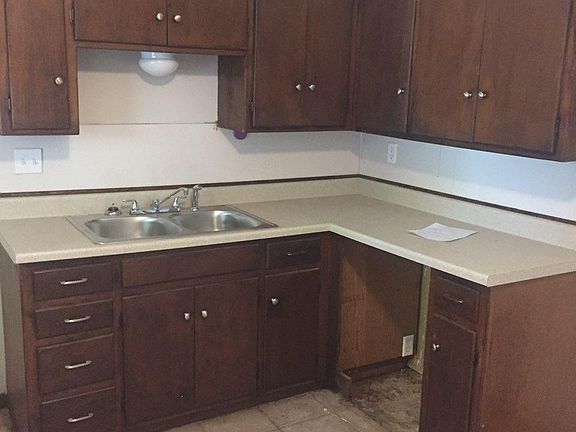 2nd image of 2206 Donna Dr