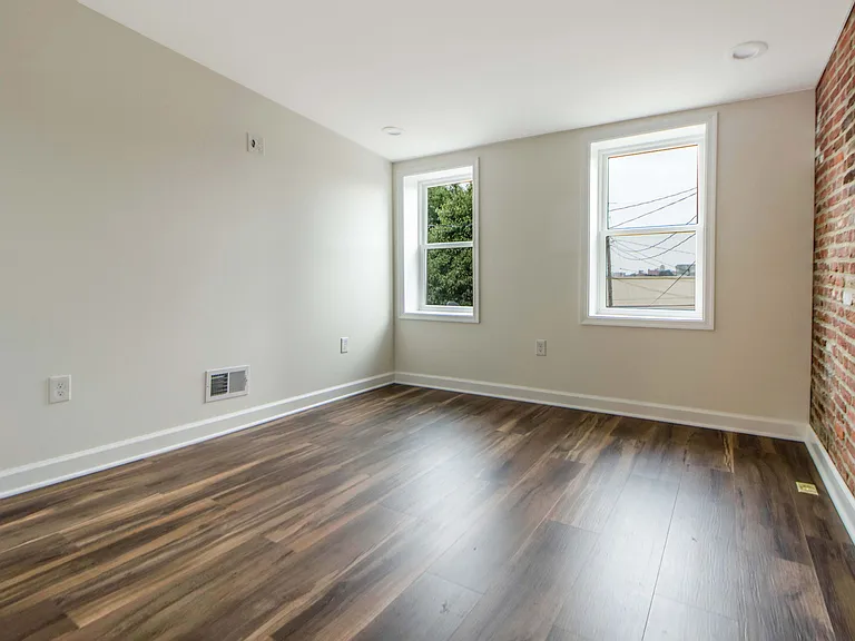 333 S Conkling St #A — Photo 21