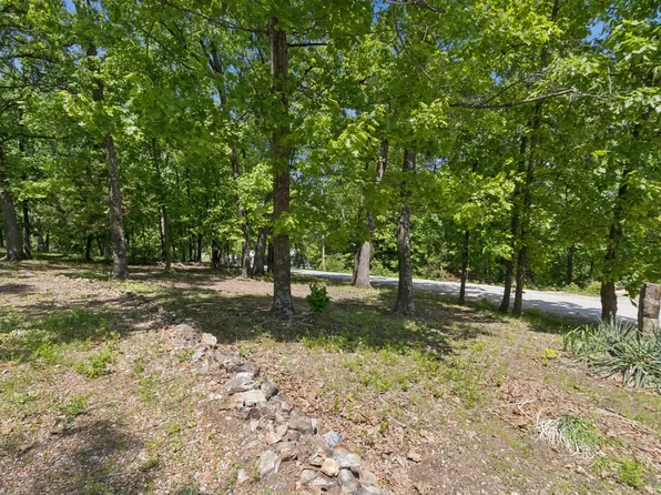 0001 E 1820 Road, Stockton, MO 65785