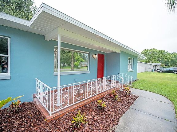 4th image of 1711 W Country Club Dr