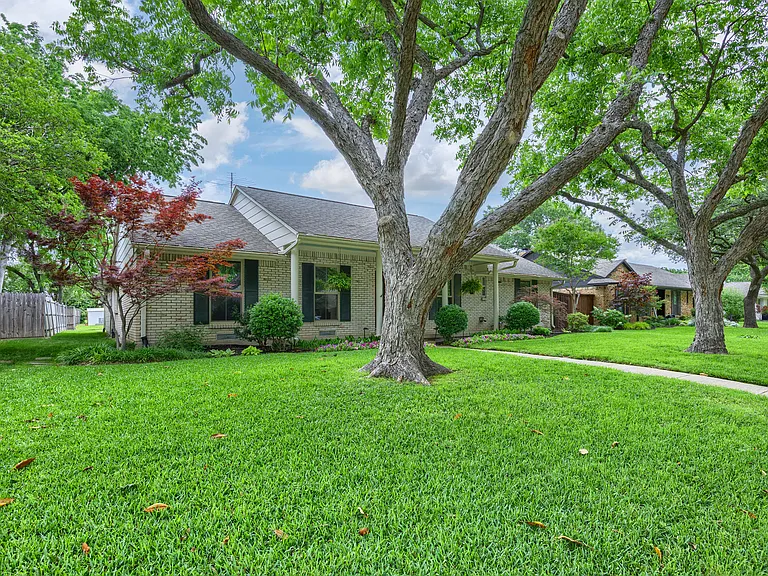 1404 Seminole Dr — Photo 37
