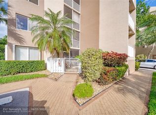 7400 Trent Dr #101, Tamarac, FL 33321