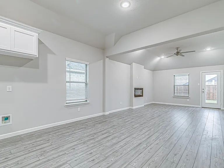 2419 Rocky Mountain Dr — Photo 16