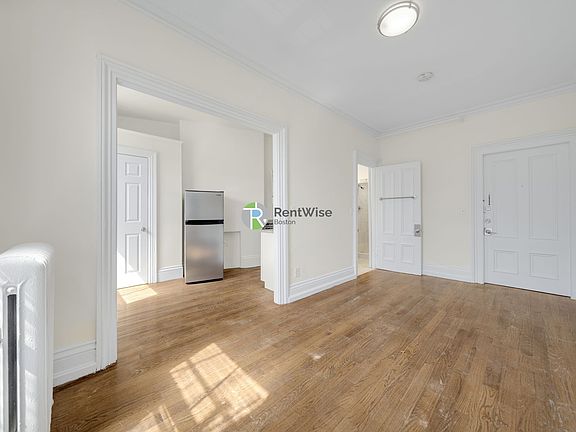 2nd image of 92 Charles St APT 33
