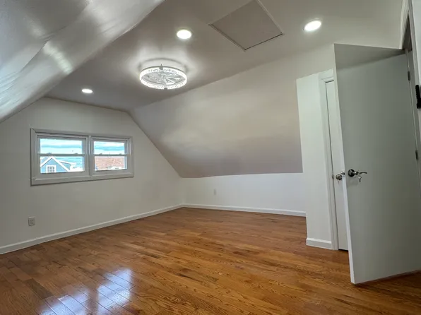 82 West 42nd Street image 15 of 23