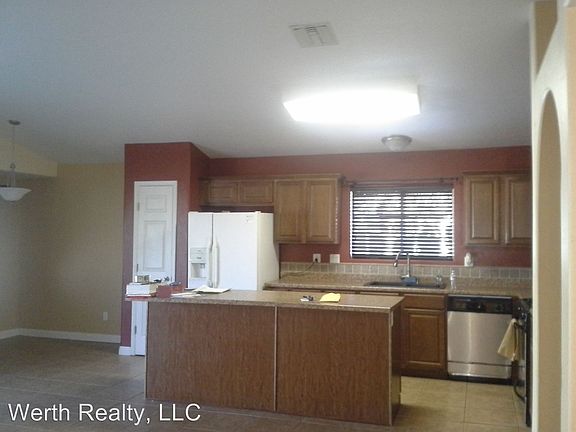3rd image of 9243 E Elderberry St