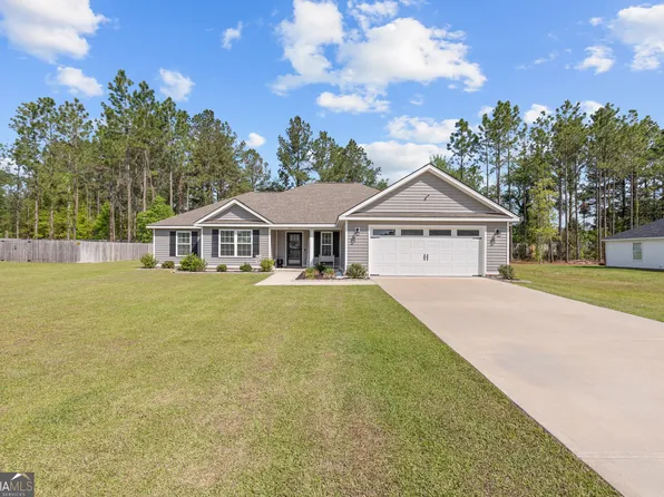 335 Tallulah Bnd, Ellabell, GA 31308