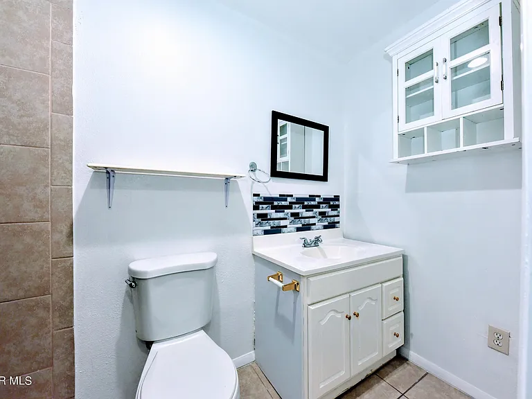 753 N Carolina Dr — Photo 26