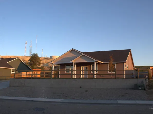 887 S Iowa Ave, Payette, ID 83661