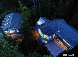17250 Andreanoff Dr, Juneau, AK 99801