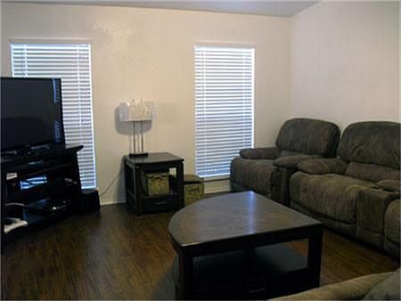3rd image of 612 Tara Dr