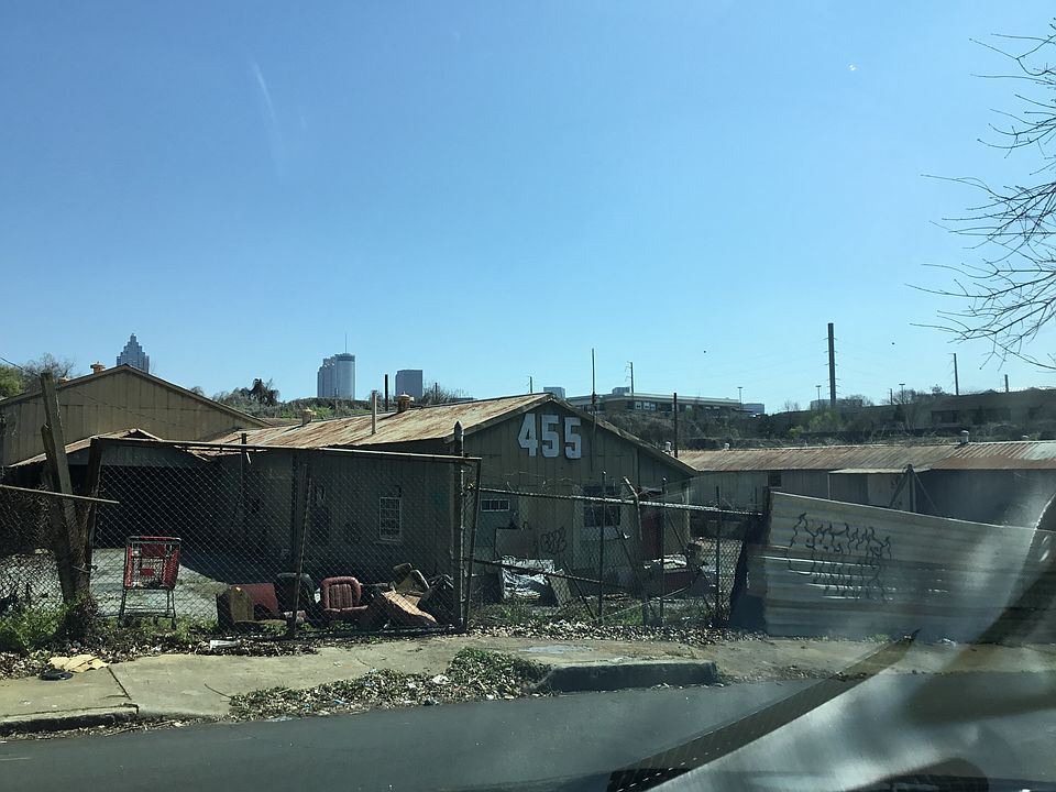 2nd image of 428 Vine St NW