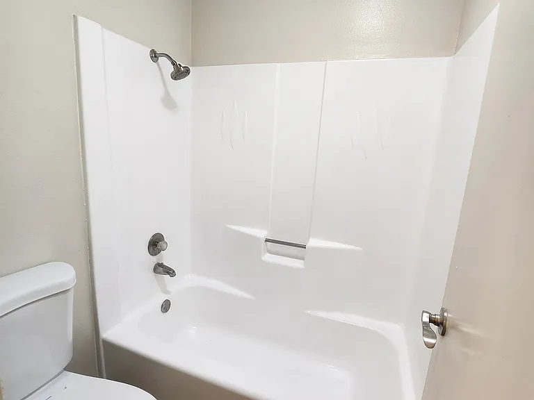 2x1 Shower