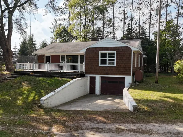 10017 M 115, Cadillac, MI 49601