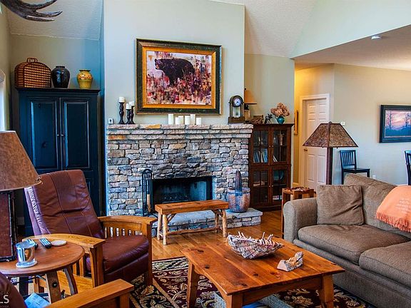 2nd image of 96 Dalton Dr #11